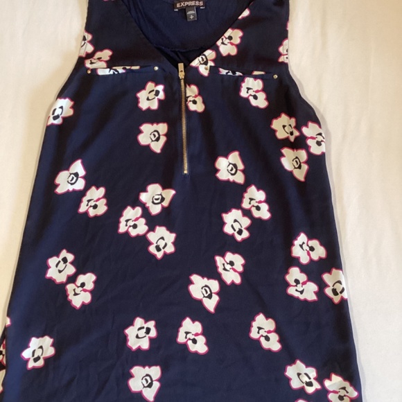 Navy flower zip up tank top - Picture 3 of 3